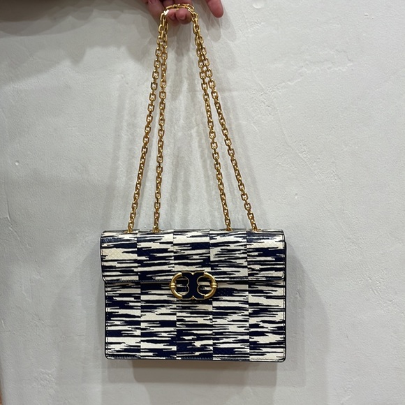 TORY BURCH - Gemini Link Snake Ladies Medium Leather Chain Shoulder Bag - Picture 7 of 17